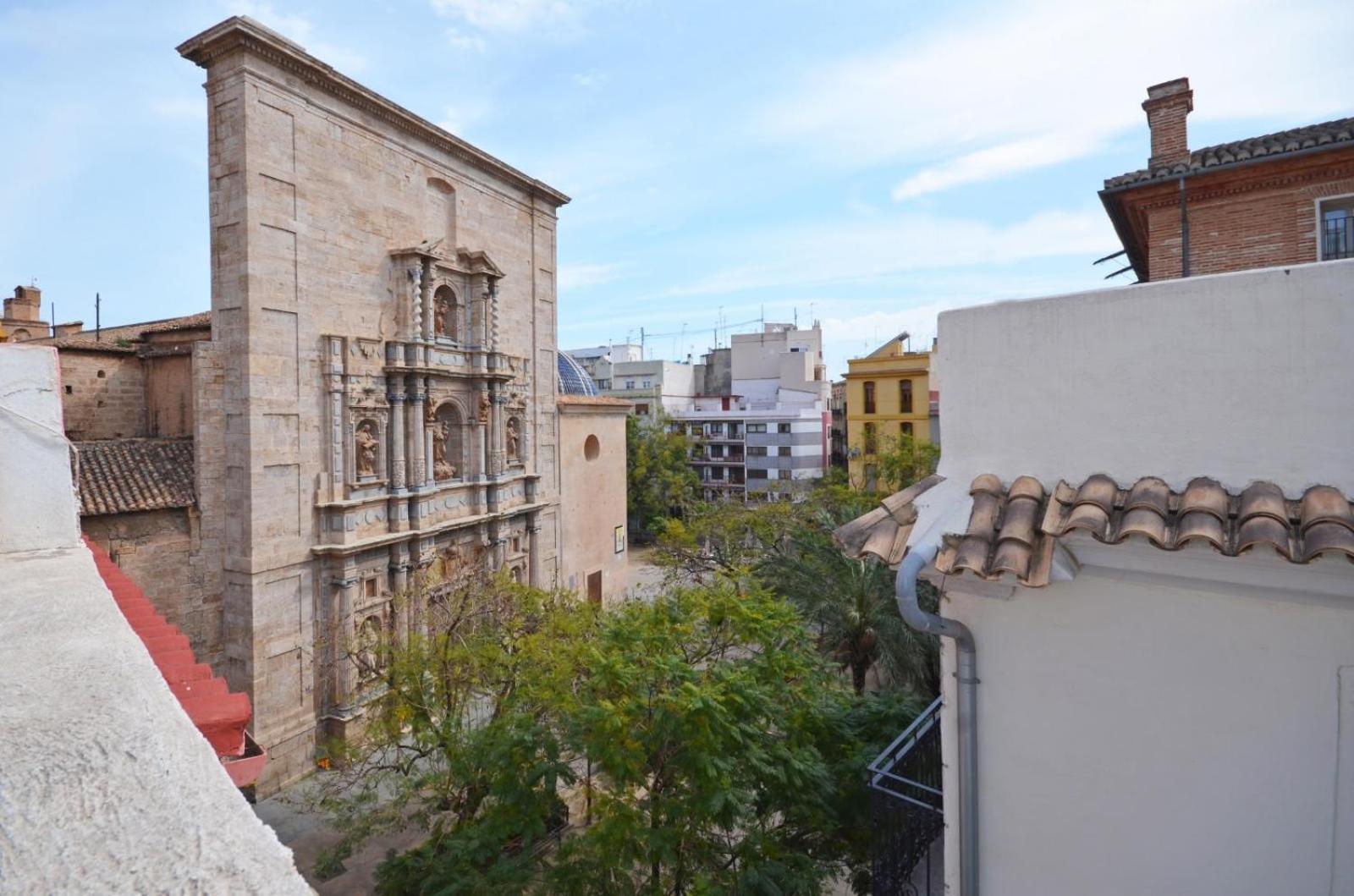 Appartamento Sunny Cozy Penthouse With A Terrace At Plaza Del Carmen Valenza Esterno foto